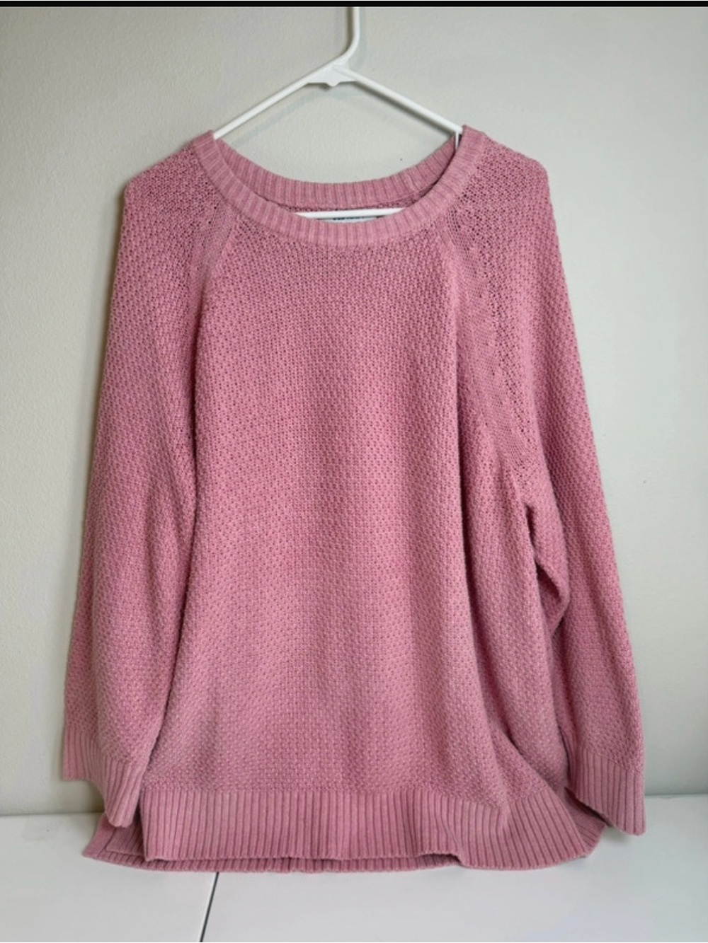 Old Navy Pink Knit Sweater Women’s Oversized Crewneck Cozy Pullover - Picture 2 of 10